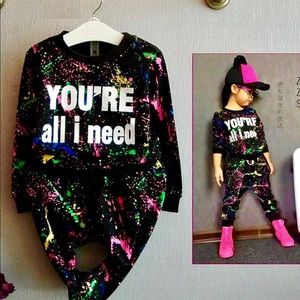 👑New 2-Piece Children Paint Splash Jogging Set.